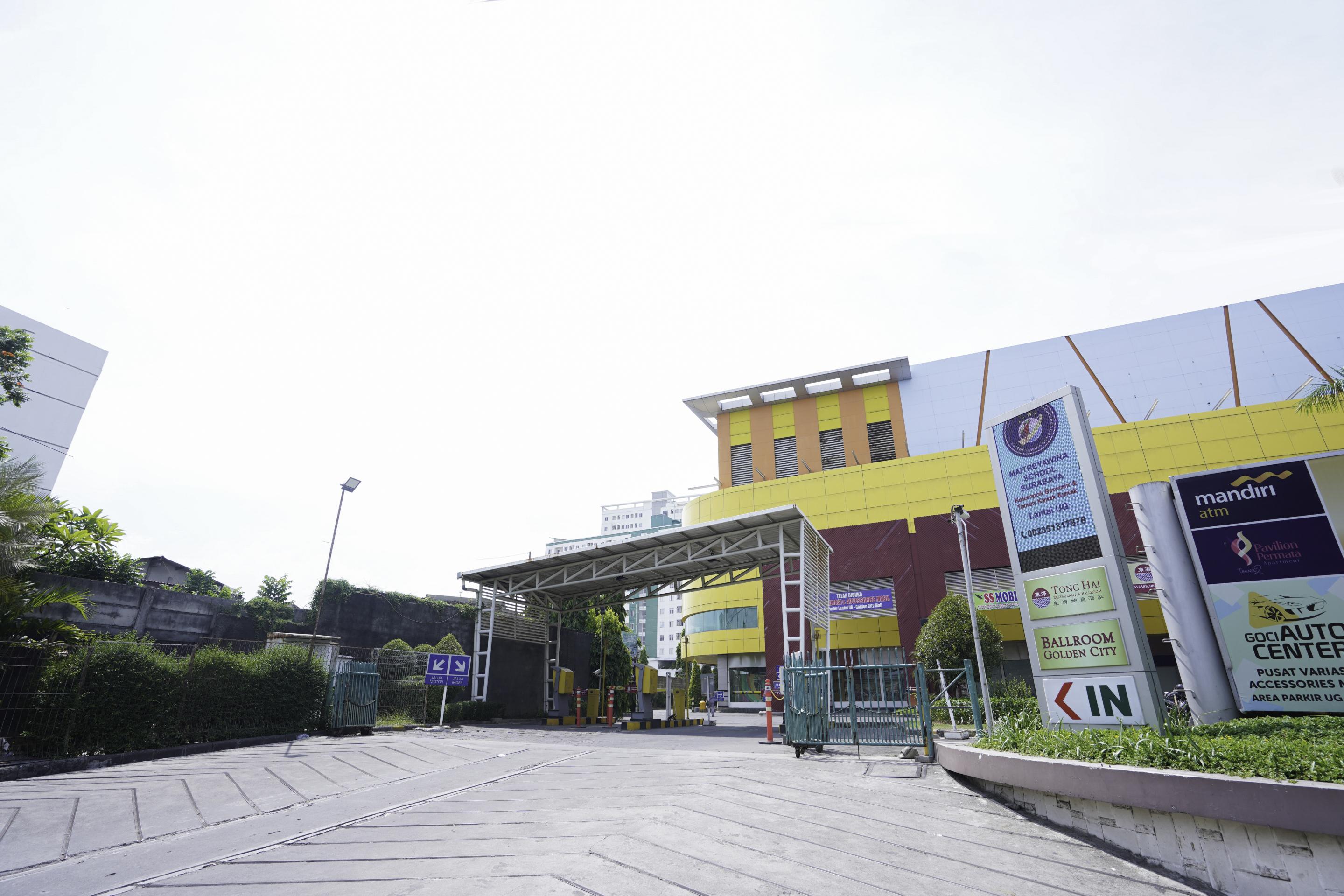 Super Oyo Capital O 91962 Pavilion Permata Surabaya Eksteriør billede